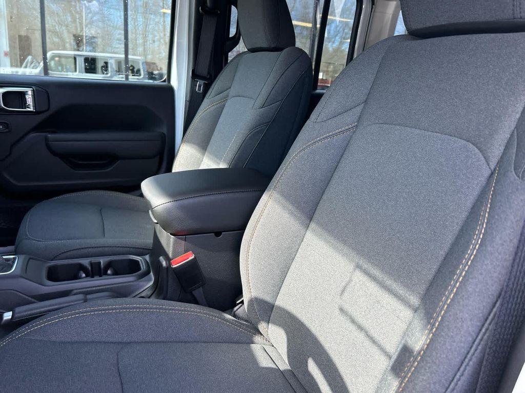 new 2026 Jeep Wrangler car, priced at $52,094