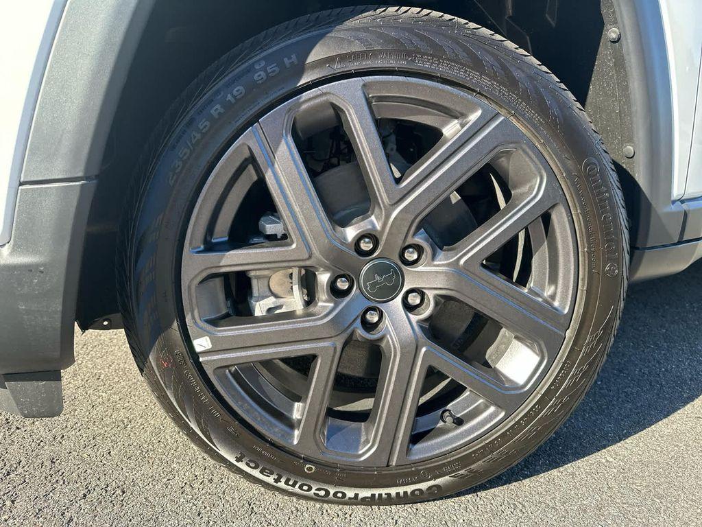 new 2026 Jeep Compass car, priced at $32,000