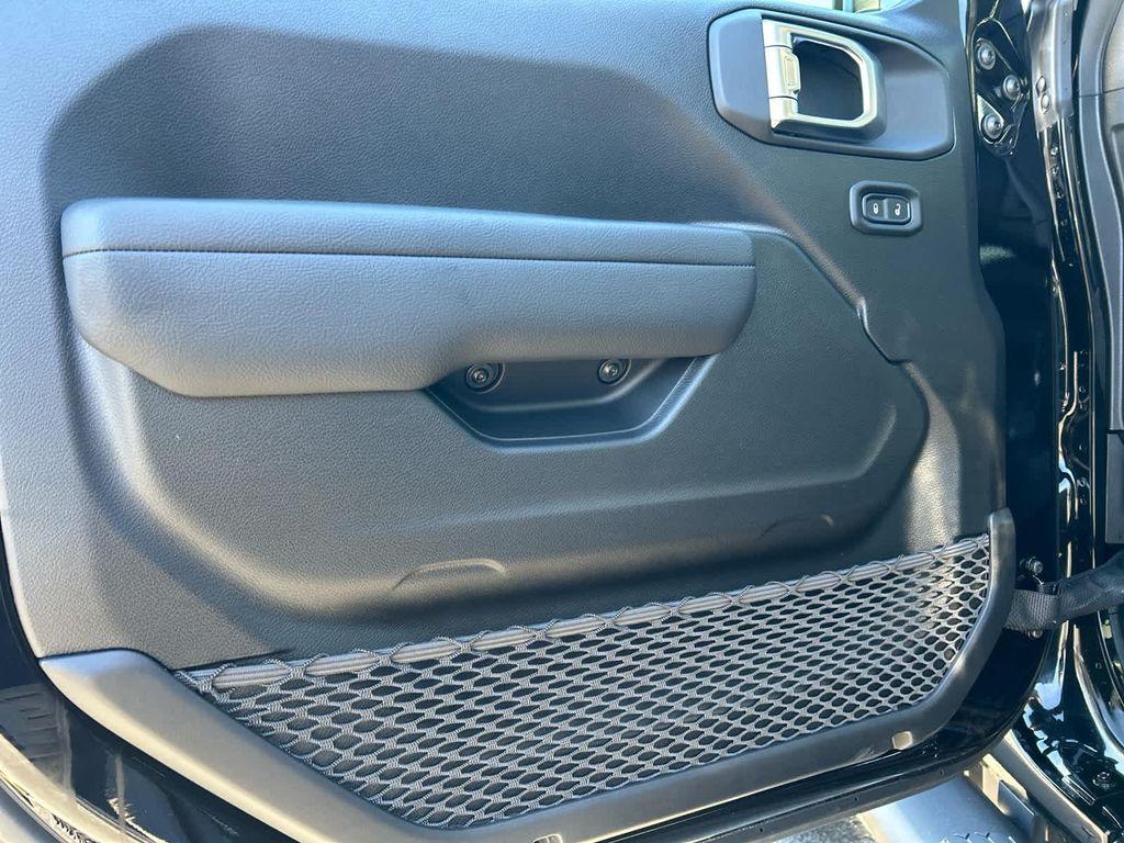 new 2026 Jeep Wrangler car, priced at $41,000