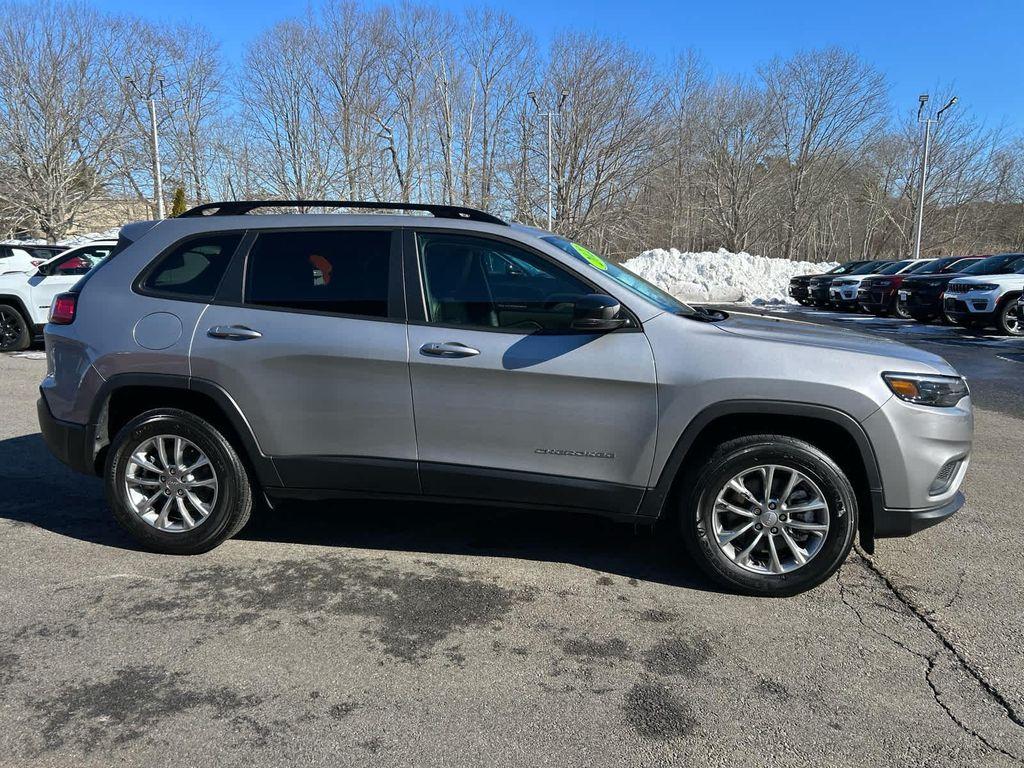 used 2022 Jeep Cherokee car, priced at $23,675