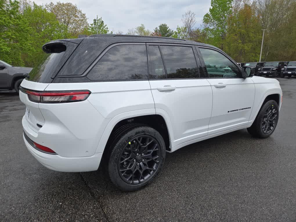 new 2026 Jeep Grand Cherokee car, priced at $59,409