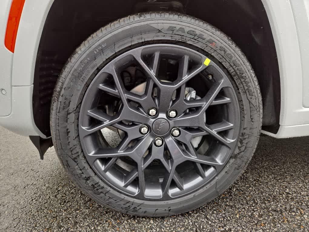 new 2026 Jeep Grand Cherokee car, priced at $59,409