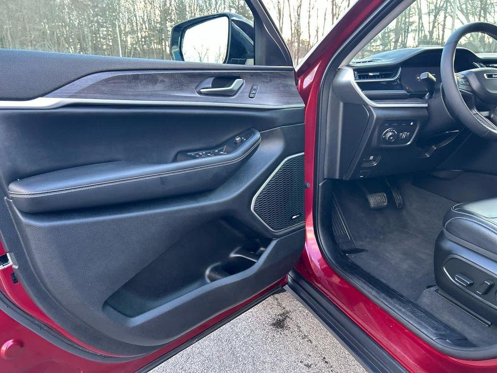 used 2023 Jeep Grand Cherokee 4xe car, priced at $30,275