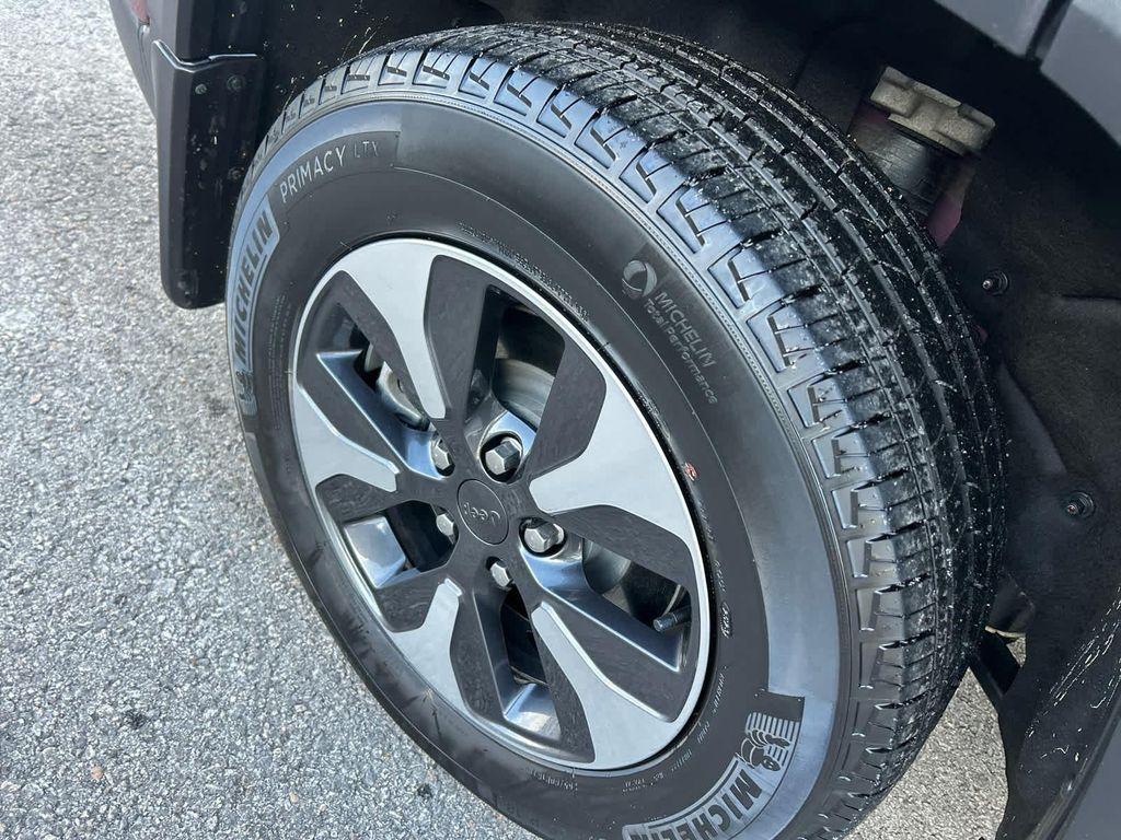 used 2023 Jeep Grand Cherokee 4xe car, priced at $30,275