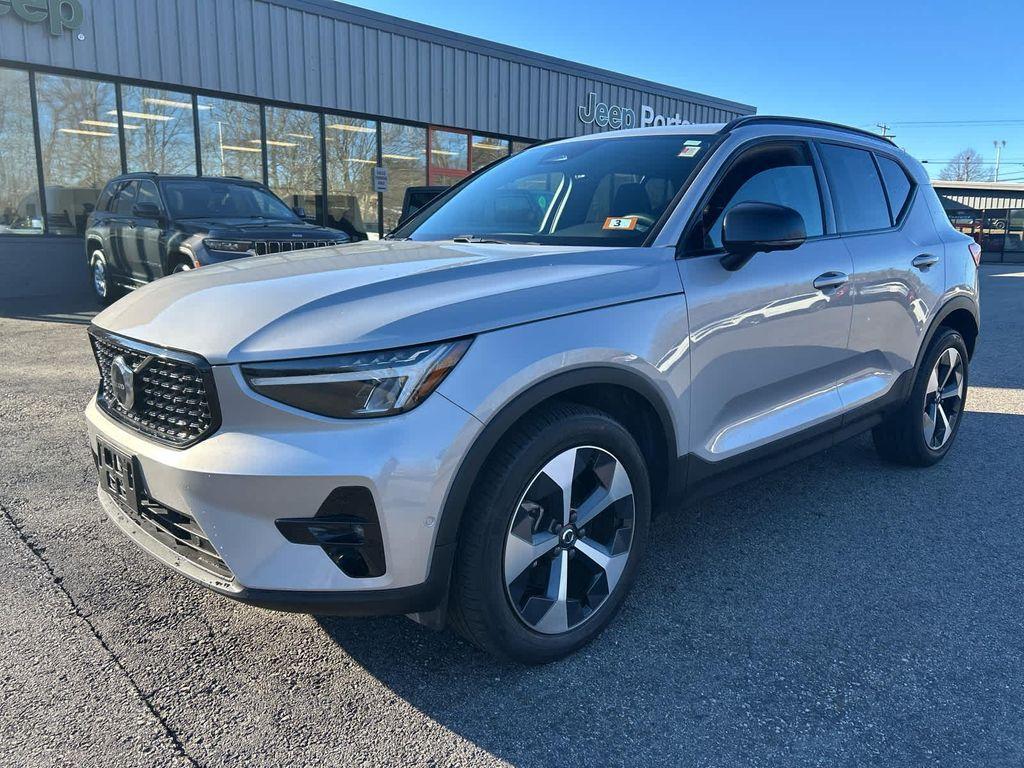 used 2023 Volvo XC40 car, priced at $28,275
