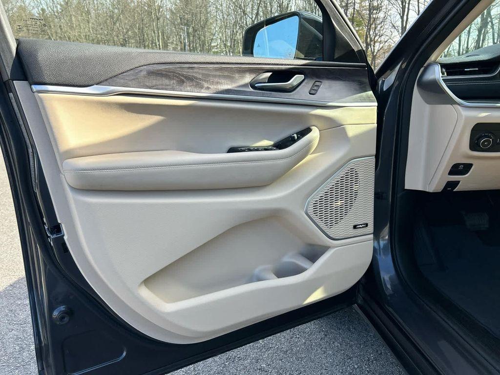used 2022 Jeep Grand Cherokee car, priced at $26,975