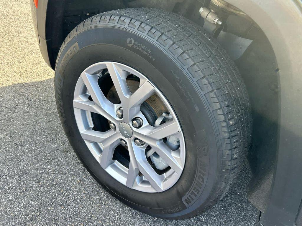 used 2022 Jeep Grand Cherokee car, priced at $26,975