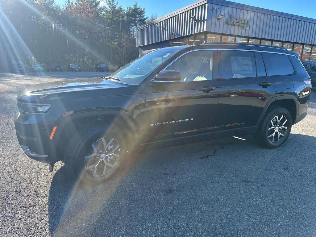 new 2025 Jeep Grand Cherokee L car, priced at $46,500