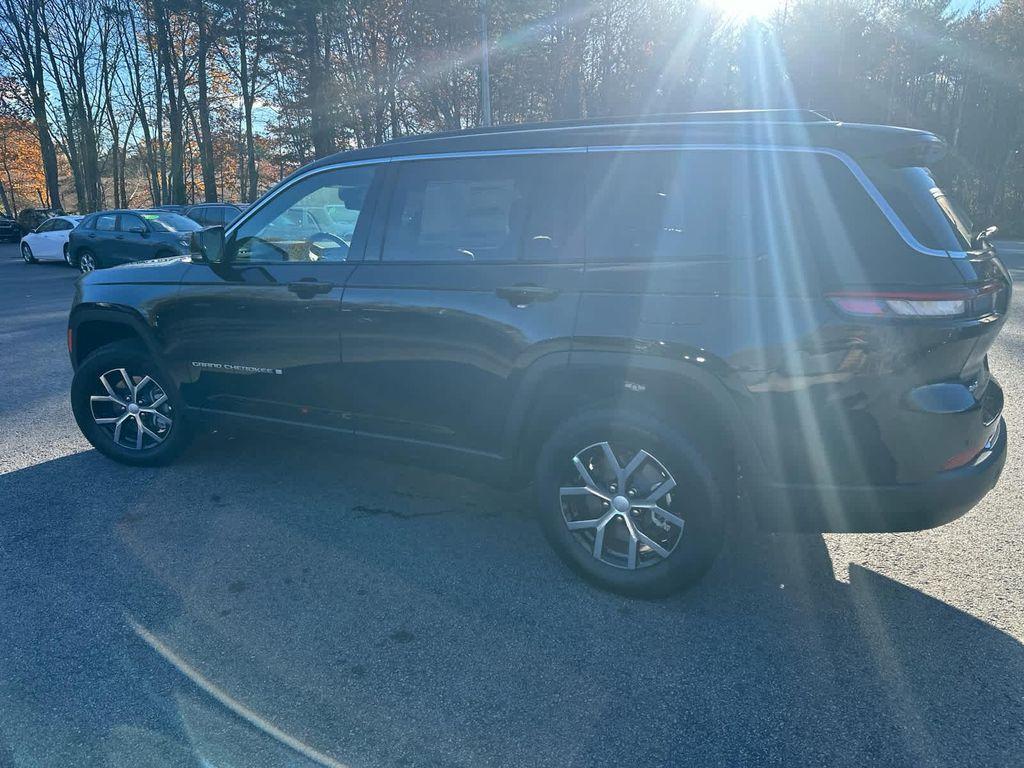 new 2025 Jeep Grand Cherokee L car, priced at $46,500