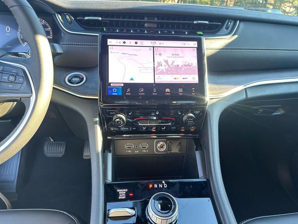 new 2025 Jeep Grand Cherokee L car, priced at $46,500