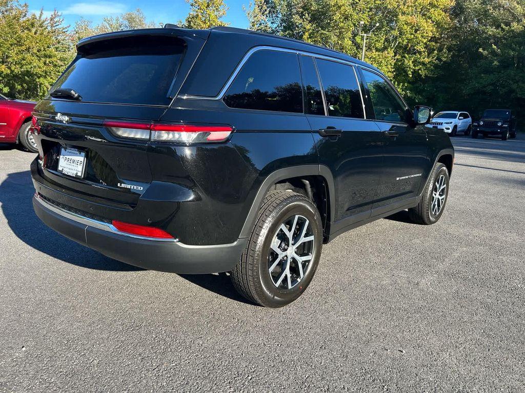 new 2025 Jeep Grand Cherokee car, priced at $48,500