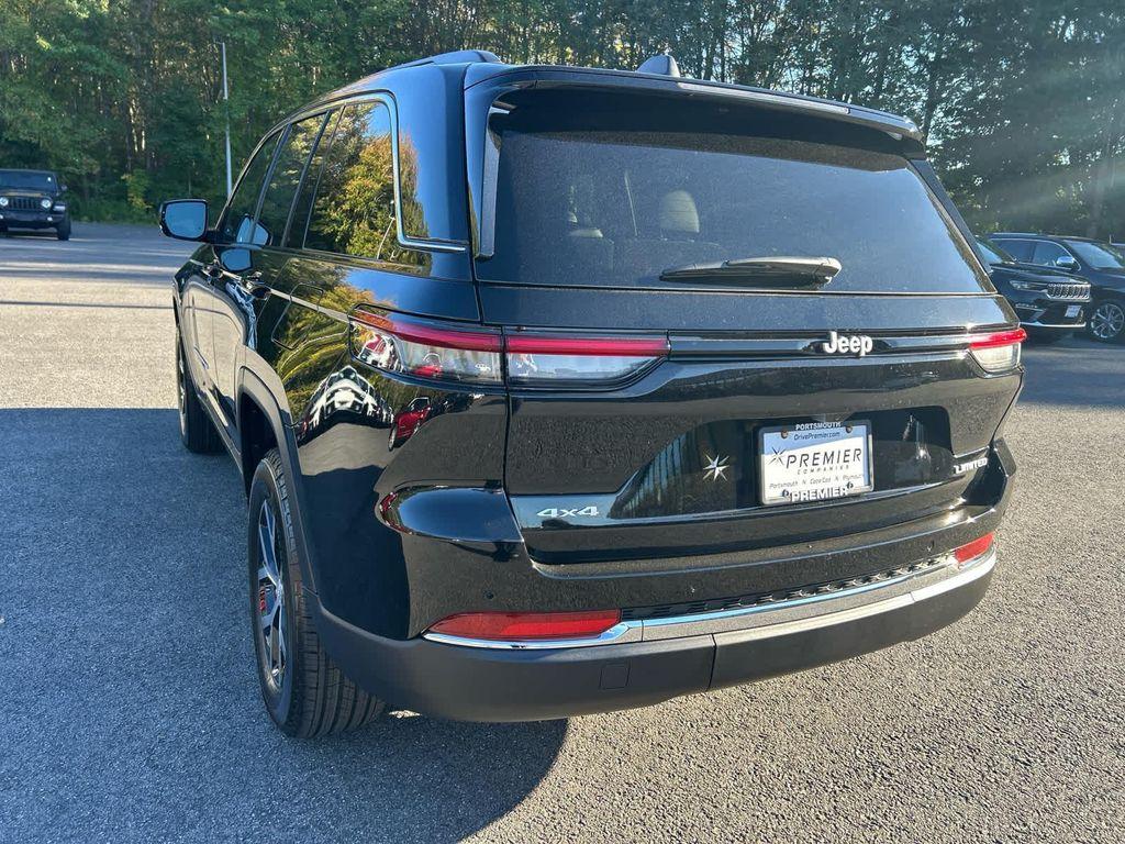 new 2025 Jeep Grand Cherokee car, priced at $48,500