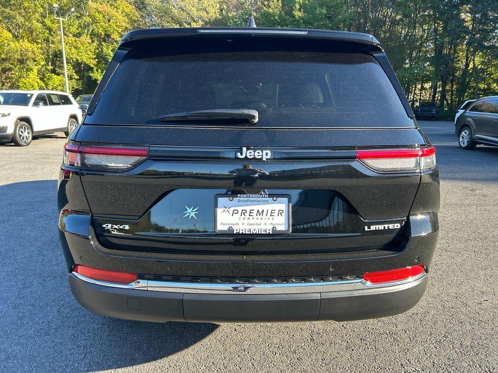 new 2025 Jeep Grand Cherokee car, priced at $48,500