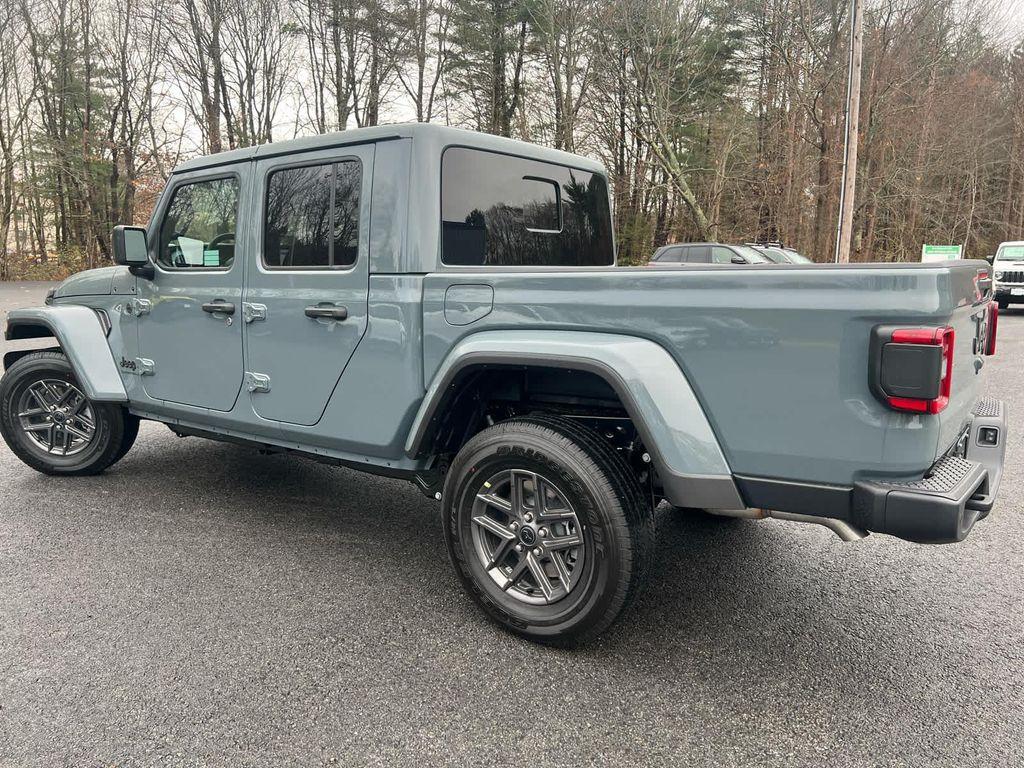 new 2026 Jeep Gladiator car, priced at $48,000