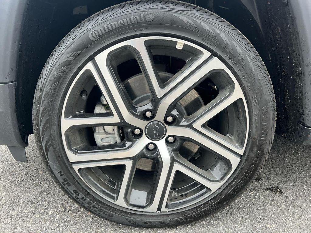 new 2025 Jeep Compass car, priced at $31,500