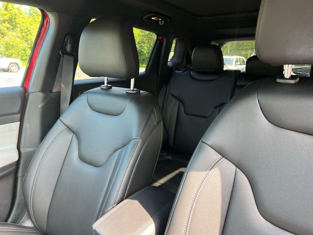 new 2025 Jeep Compass car, priced at $31,500