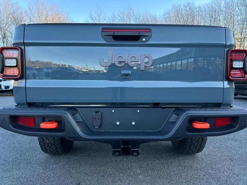 new 2026 Jeep Gladiator car, priced at $57,500