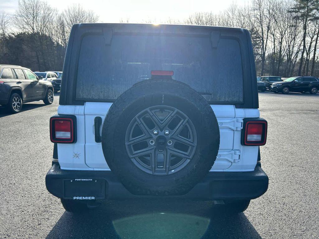 new 2025 Jeep Wrangler car, priced at $38,500