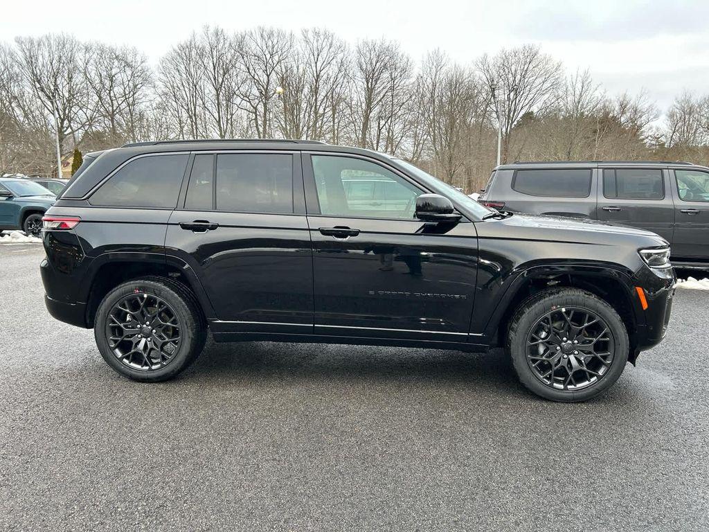 new 2026 Jeep Grand Cherokee car, priced at $62,000