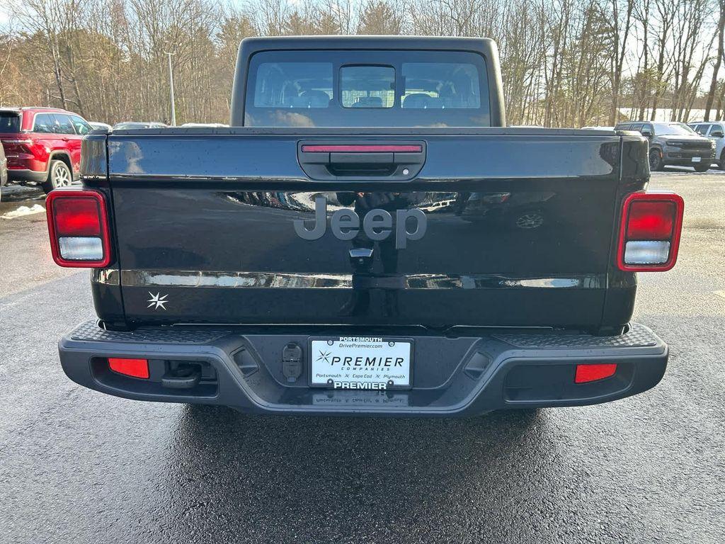 new 2026 Jeep Gladiator car, priced at $43,000