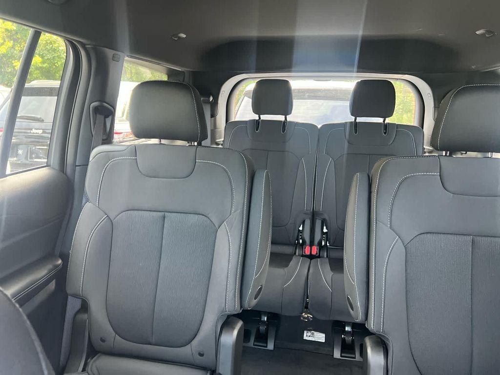 new 2025 Jeep Grand Cherokee L car, priced at $42,500