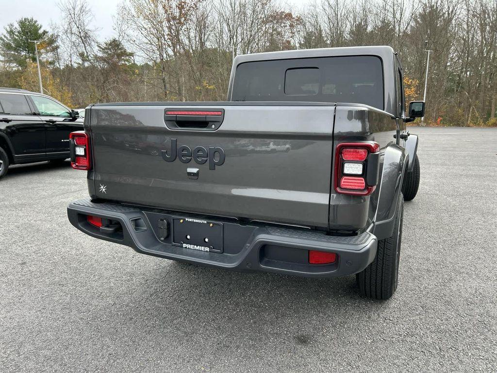 new 2026 Jeep Gladiator car, priced at $47,594