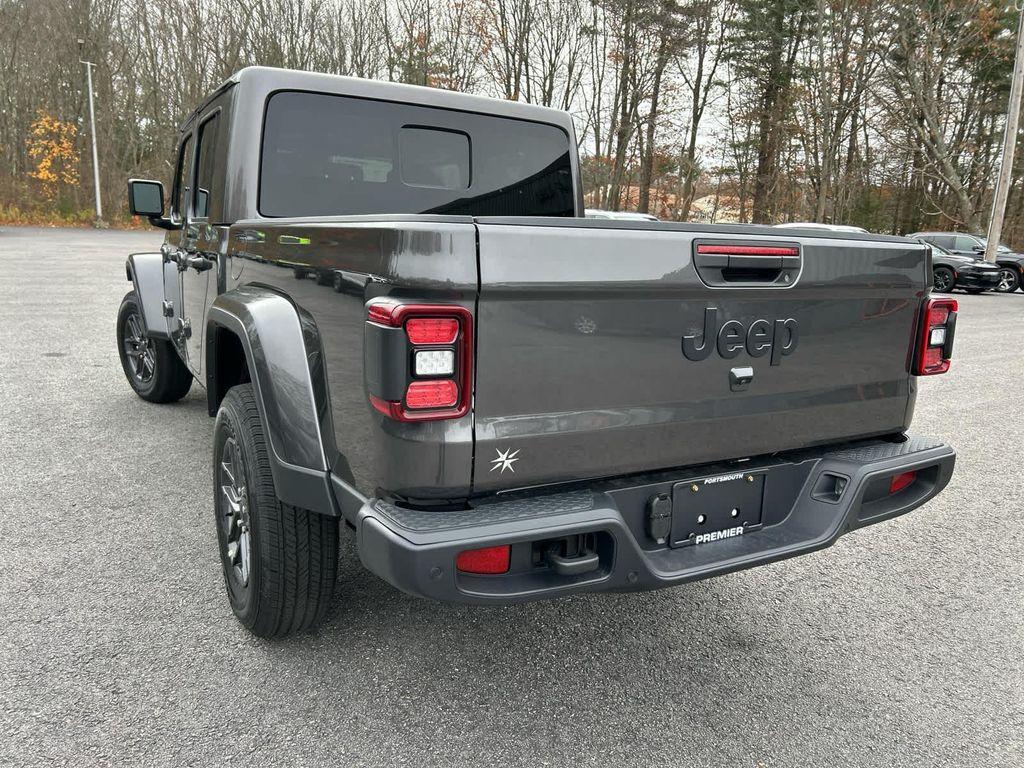 new 2026 Jeep Gladiator car, priced at $47,594
