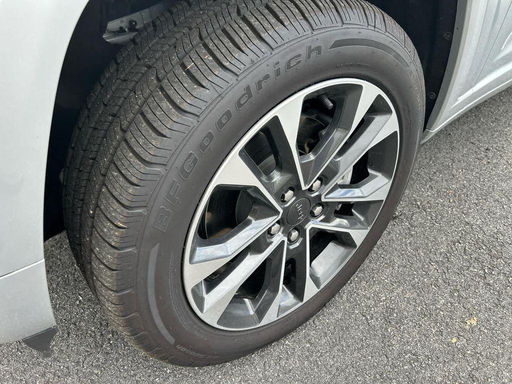 used 2023 Jeep Grand Cherokee 4xe car, priced at $30,975