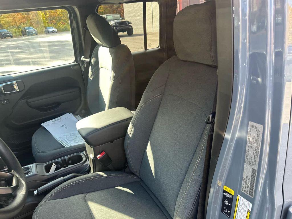 new 2026 Jeep Wrangler car, priced at $39,500