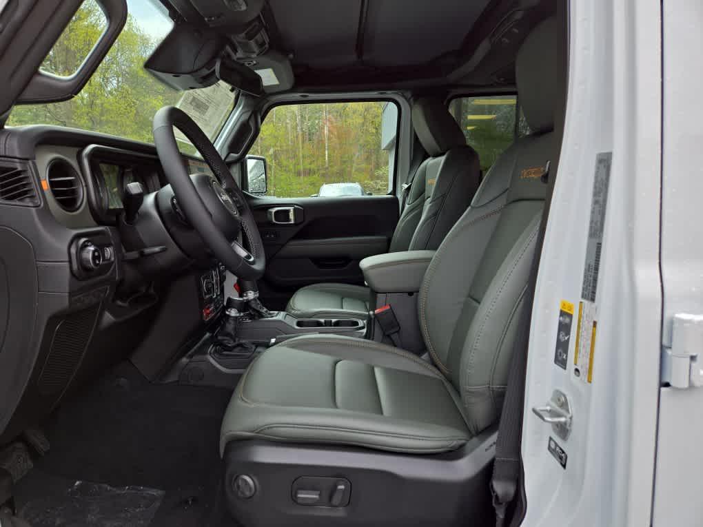 new 2026 Jeep Gladiator car, priced at $55,744