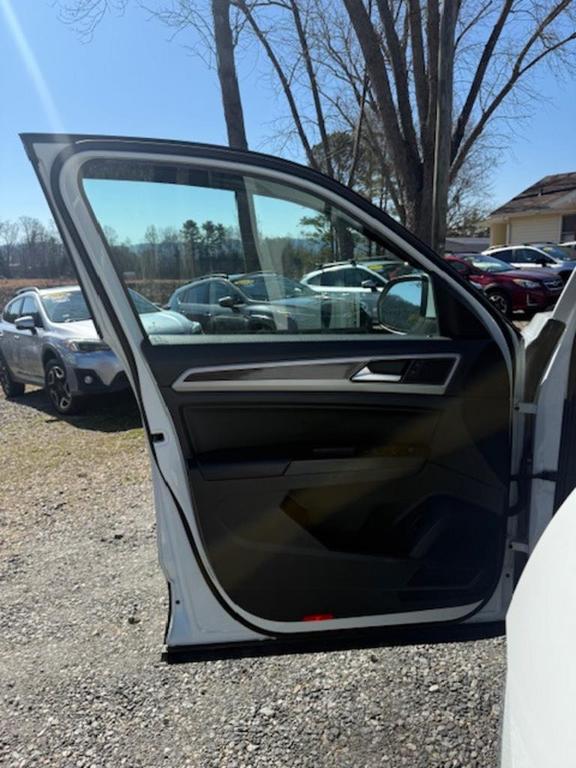used 2018 Volkswagen Atlas car, priced at $12,499
