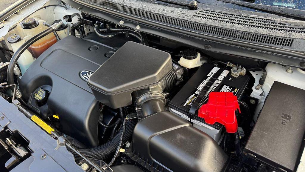 used 2013 Ford Edge car, priced at $8,999