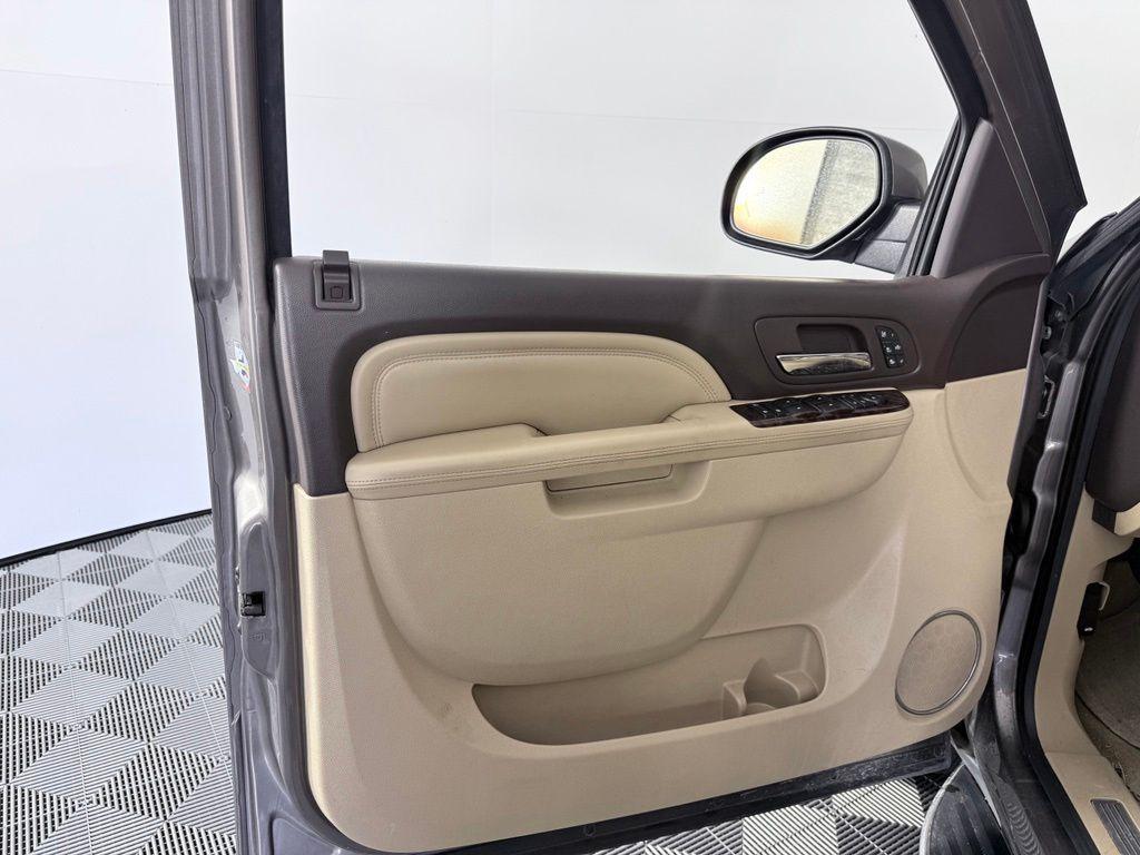 used 2013 GMC Yukon XL car, priced at $8,687