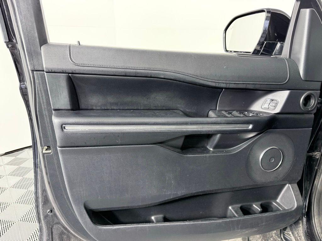 used 2021 Ford Expedition car, priced at $20,887