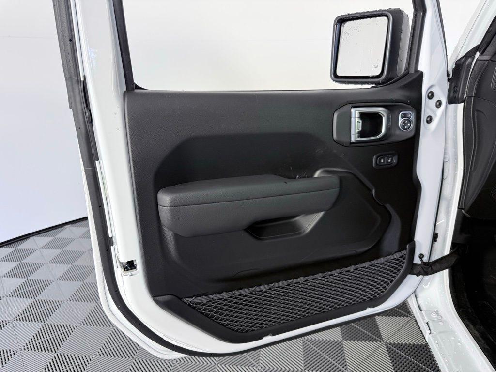 new 2026 Jeep Wrangler car, priced at $40,560