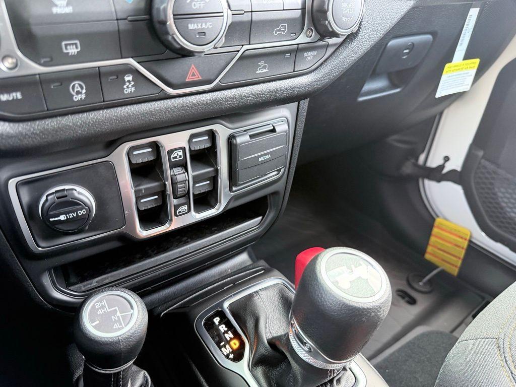 new 2026 Jeep Wrangler car, priced at $40,560