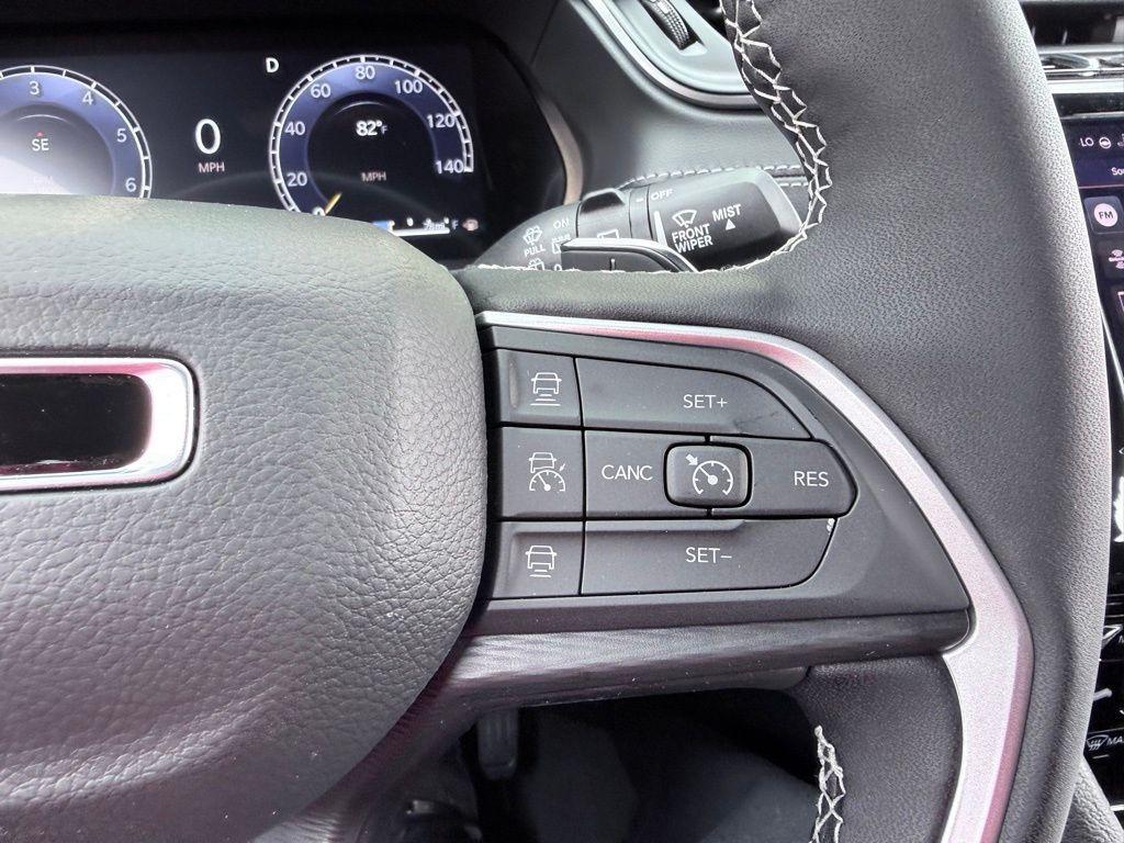 new 2025 Jeep Grand Cherokee car, priced at $34,432