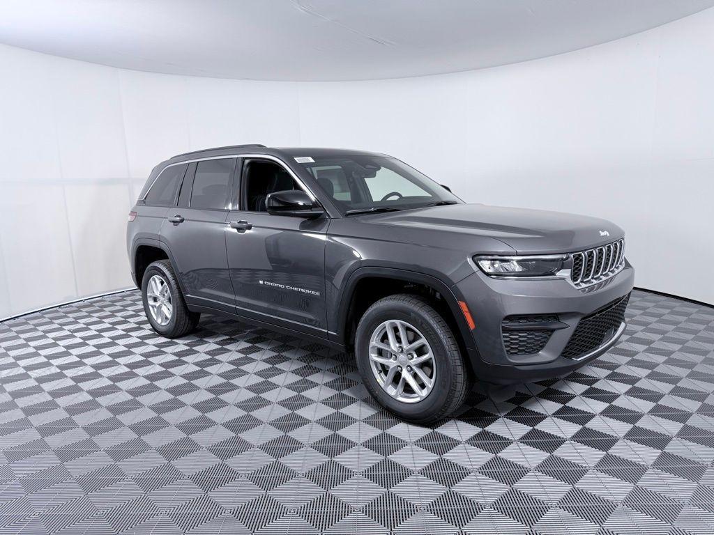new 2025 Jeep Grand Cherokee car, priced at $34,432