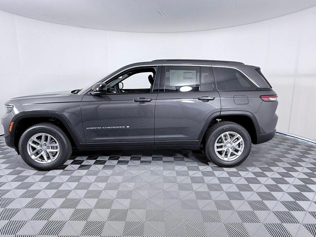 new 2025 Jeep Grand Cherokee car, priced at $34,432