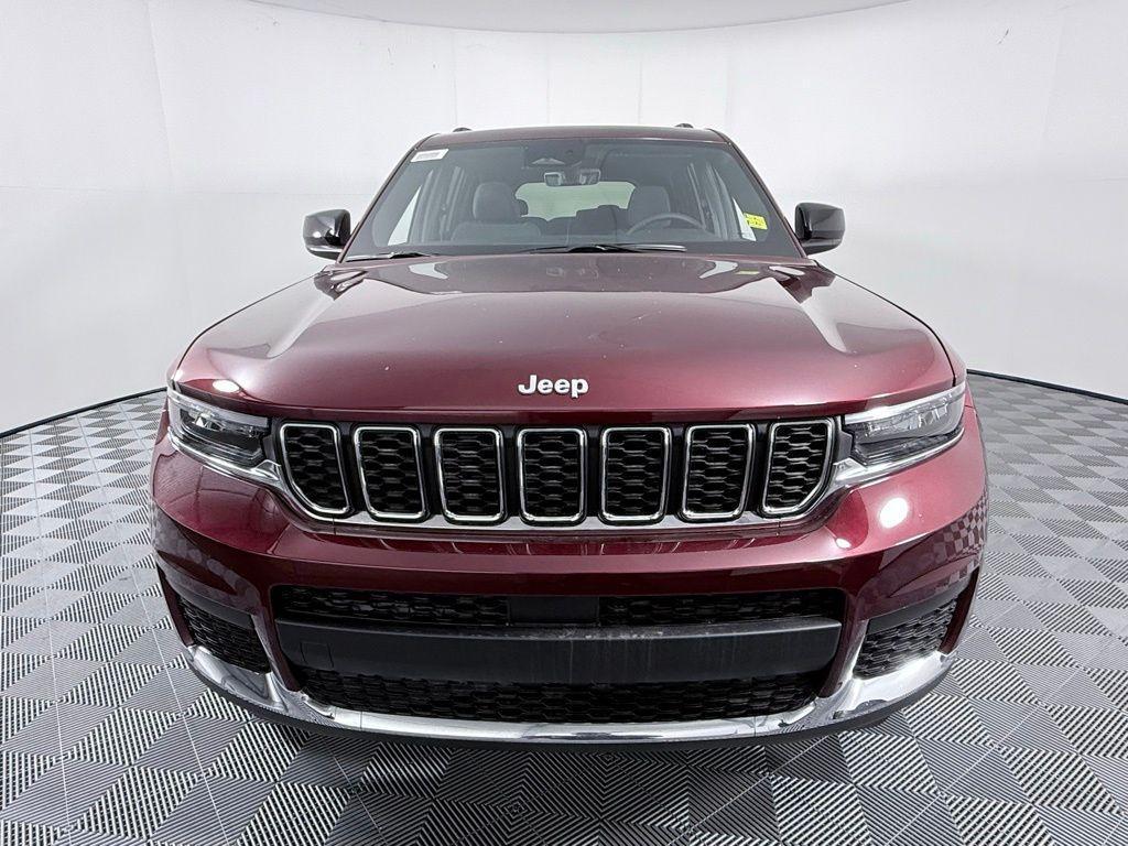 new 2026 Jeep Grand Cherokee car, priced at $35,969