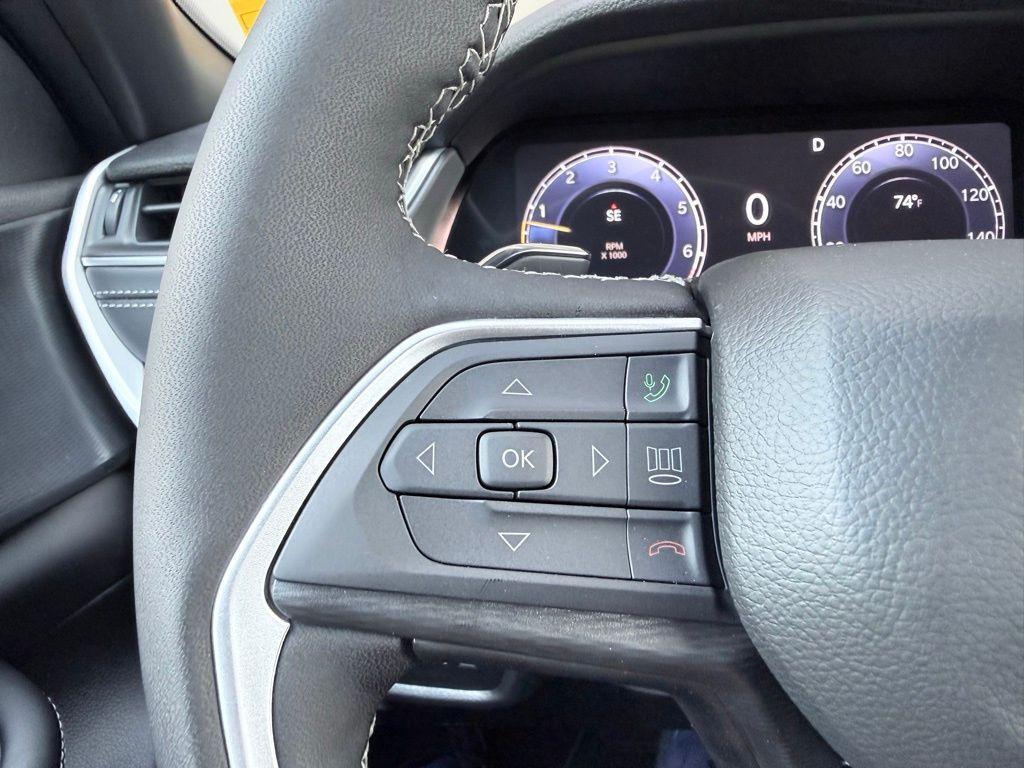 new 2026 Jeep Grand Cherokee car, priced at $35,969