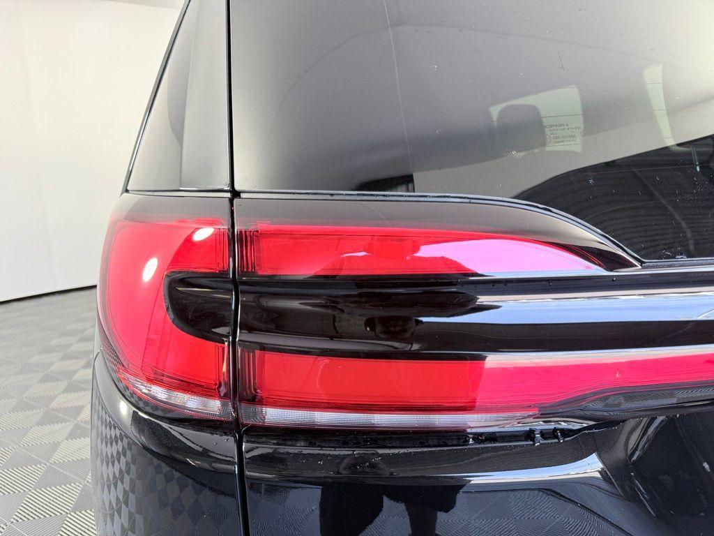 new 2026 Chrysler Pacifica car, priced at $40,071