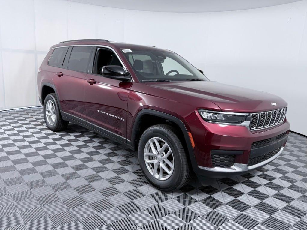 new 2026 Jeep Grand Cherokee car, priced at $33,474