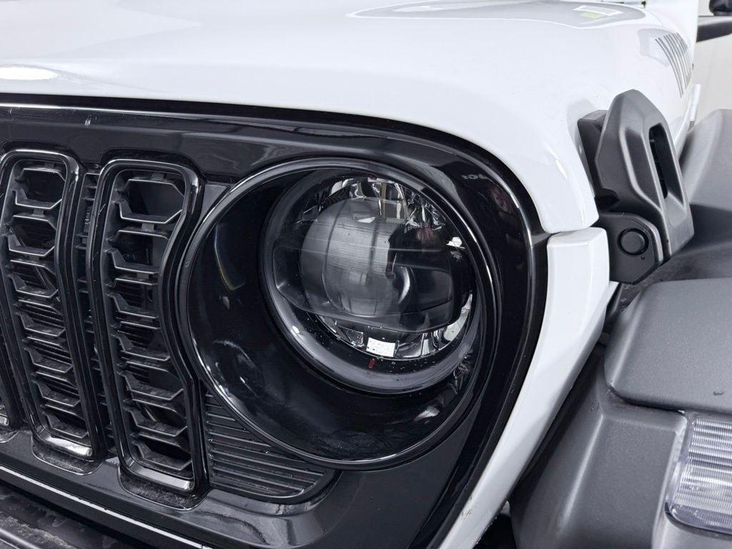 new 2026 Jeep Wrangler car, priced at $41,394