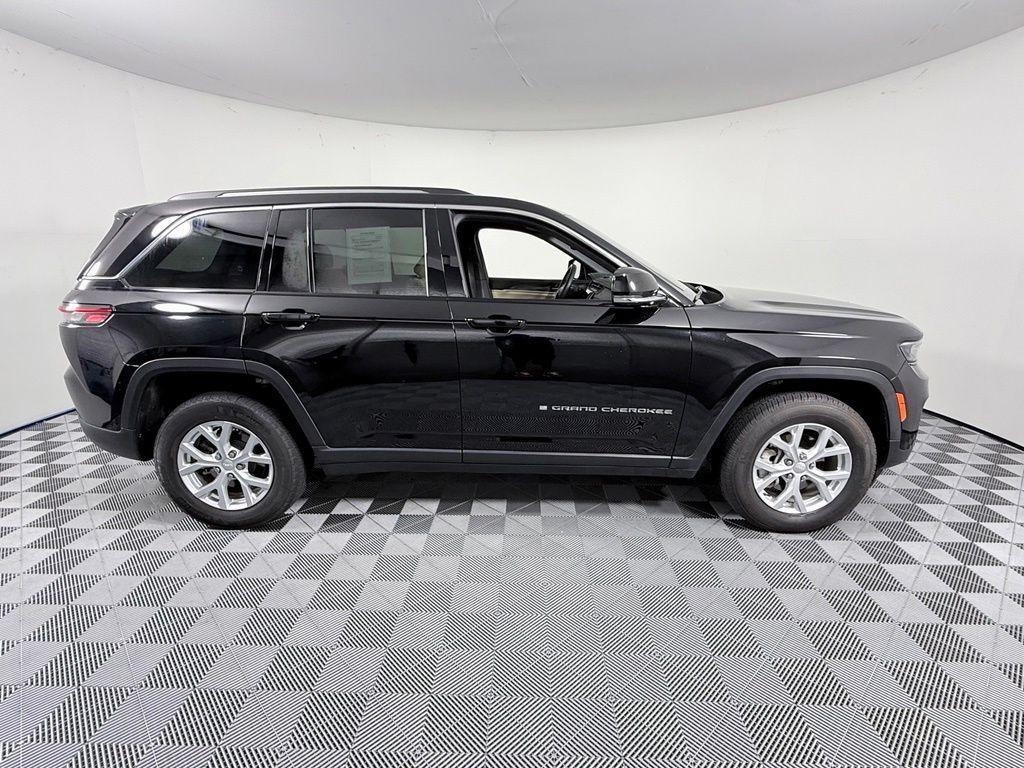 used 2023 Jeep Grand Cherokee car, priced at $28,987