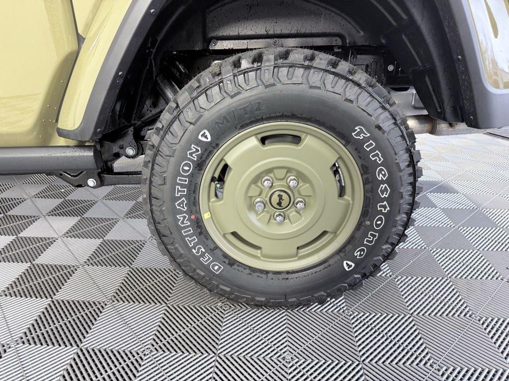 new 2026 Jeep Gladiator car, priced at $48,987