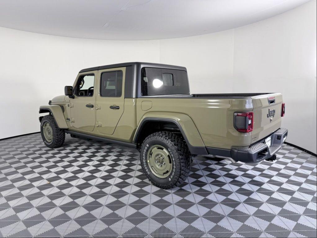 new 2026 Jeep Gladiator car, priced at $48,987