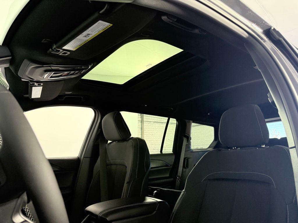 new 2025 Jeep Grand Cherokee L car, priced at $36,520