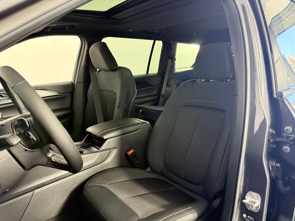 new 2025 Jeep Grand Cherokee L car, priced at $36,520