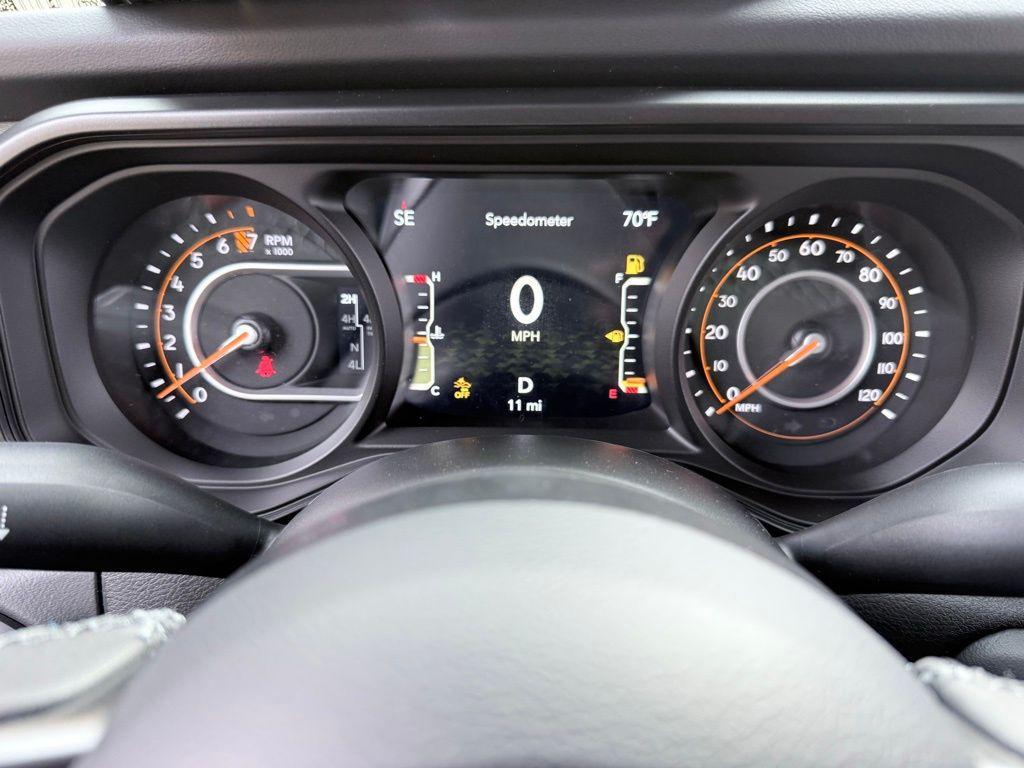 new 2026 Jeep Gladiator car, priced at $55,898